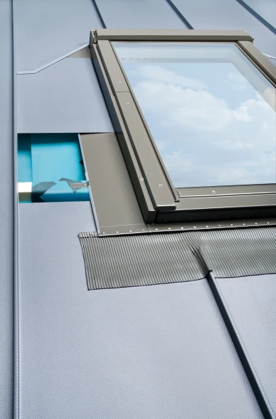 Kołnierz do balchy panelowej Fakro EBV-P 01 55x78 cm RAL7022 1.jpg