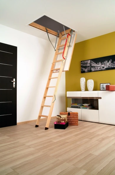 Schody strychowe Fakro drewniane LWK Plus1.jpg