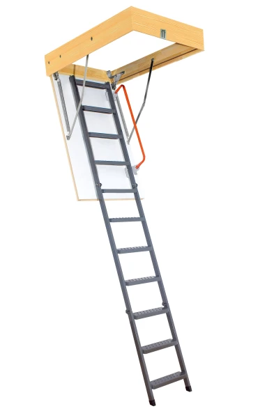 Schody strychowe termoizolacyjne Fakro metalowe LMK Komfort3.jpg