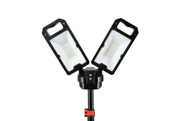 Reflektor LED stojący składany z akumulatorem Pro 5000LM 2x25W 2.jpg